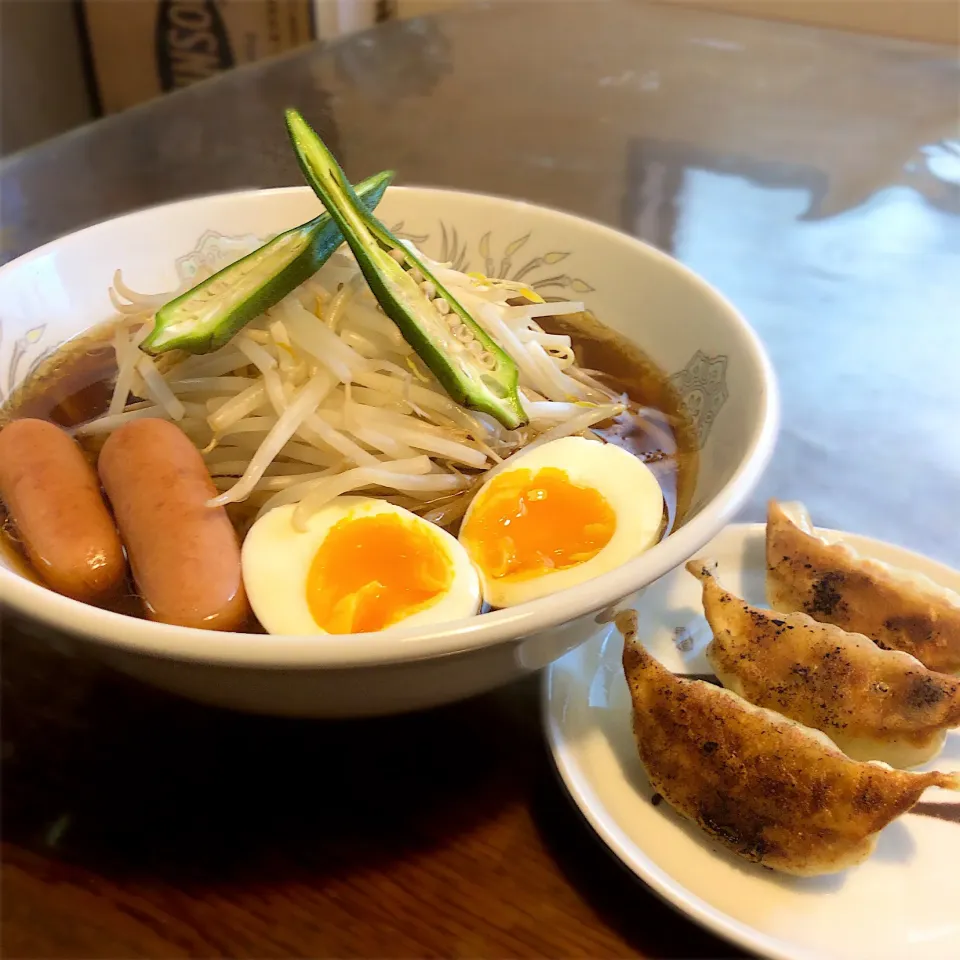 Snapdishの料理写真:#白河ラーメン #とら食堂 #醤油ラーメン、鯵さんが餃子|Shiny1022さん