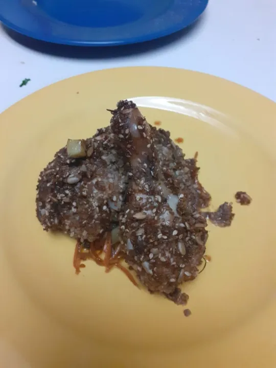 Snapdishの料理写真:coxa de franggo assada com crosta de sementes e legumes assados|Dinisargさん