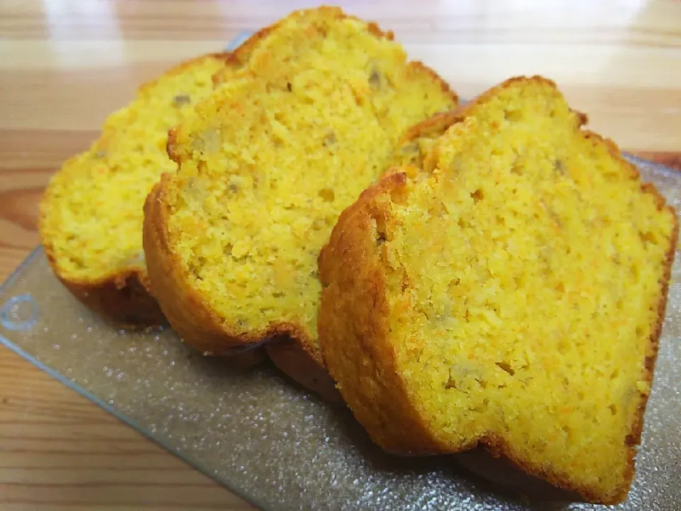 にんじんとバナナのパウンドケーキ|すずらんさん