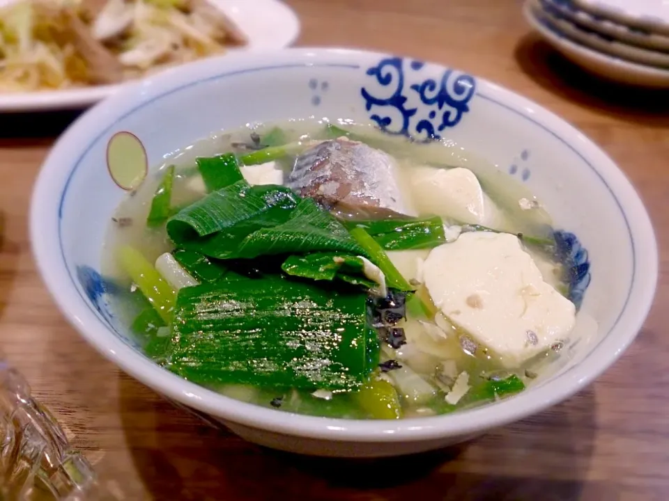 さば缶とねぎの小鍋|古尾谷りかこさん