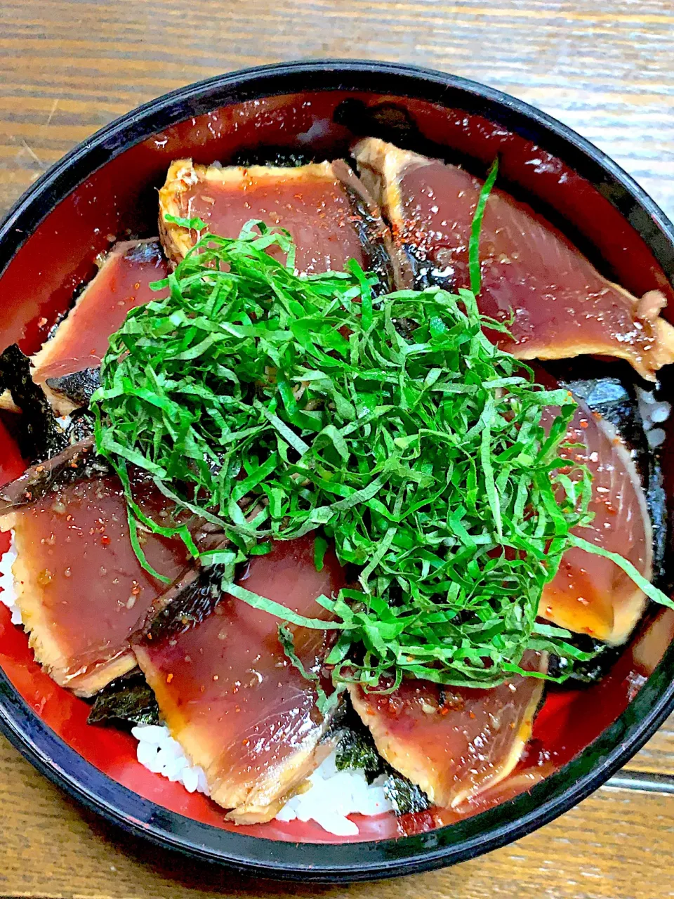 カツオのタタキの漬け丼|きよっさんさん