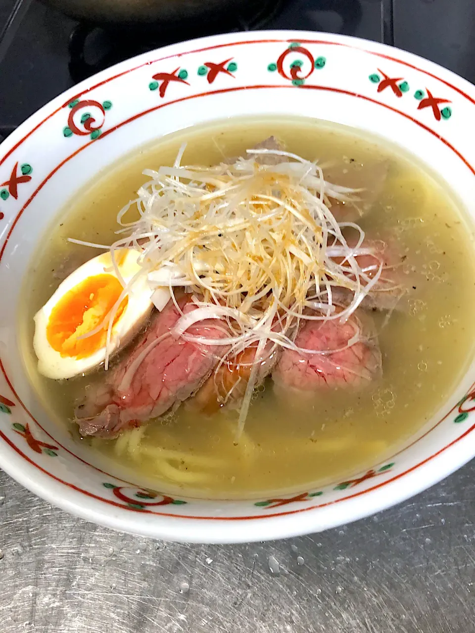 牛骨塩ラーメン　ローストビーフのせ|洋介さん