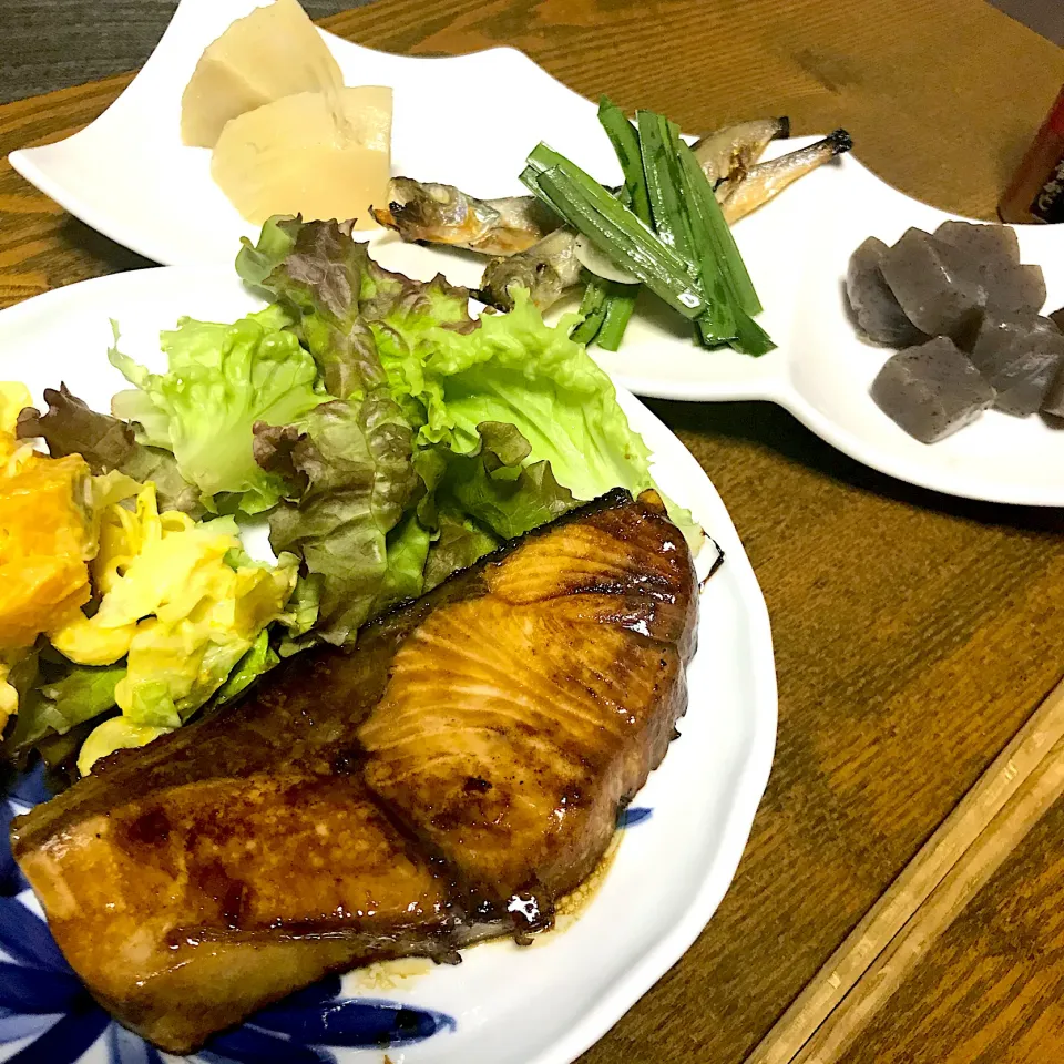 Snapdishの料理写真:ブリ照り晩ごはん|りこでりこさん