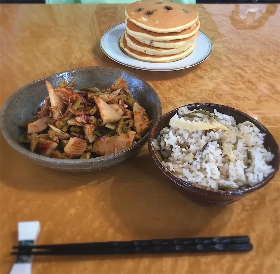 佐野未起の料理 筍キムチ　筍とイタドリの炊き込みご飯　娘作ホットケーキ🥞|佐野未起さん