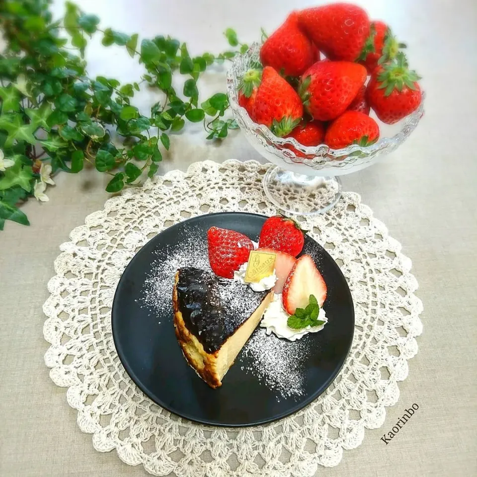 いちごメインのバスク風チーズケーキ🍓🍴|Kaorinboさん