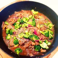 Beef with broccoli for dinner❤🥦|Keith Staplesさん