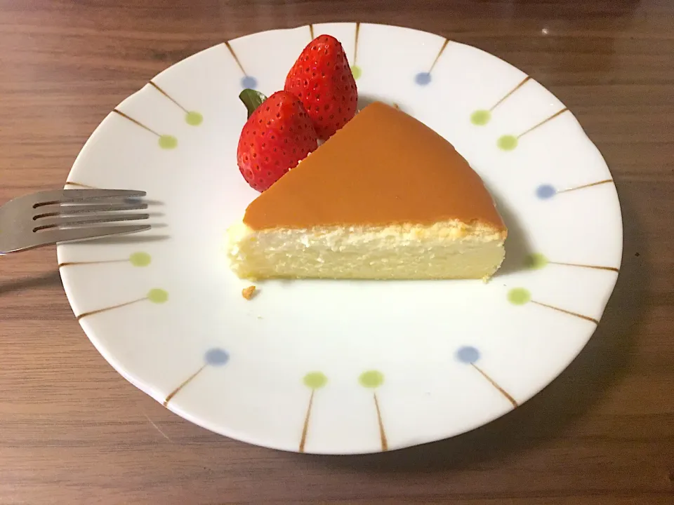 御用邸のチーズケーキ×スカイベリー🍓|にゃふてんさん