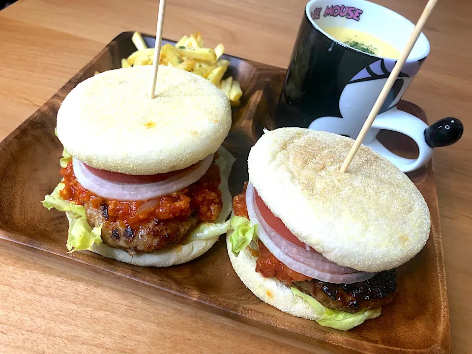 自宅で‼️モスバーガー風イングリッシュマフィン🍔|hikaruさん