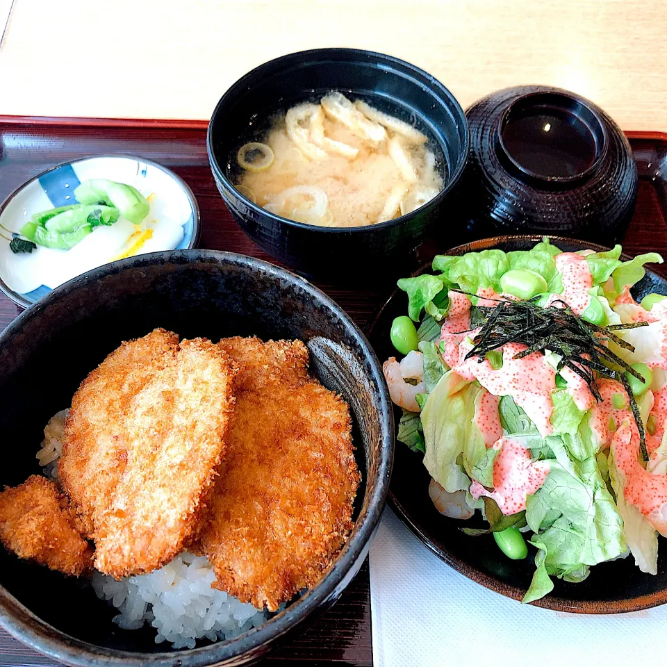 タレカツ丼ランチ|Perritoさん