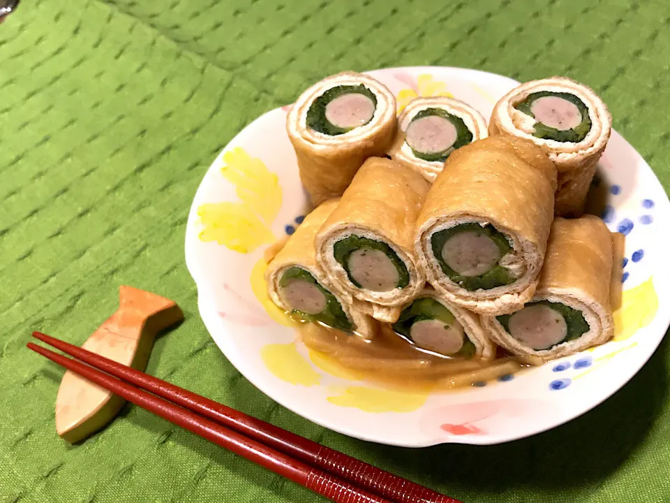 ウインナーと小松菜の油揚げロール煮|えむにこさん