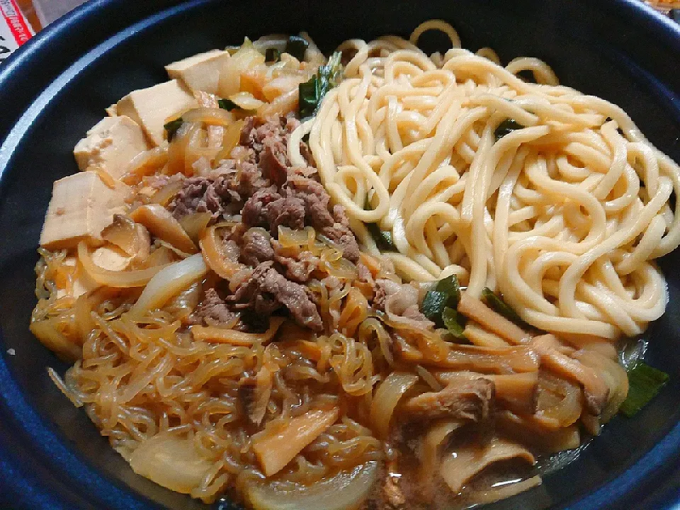 Snapdishの料理写真:SUKIYAKI|おてんとさんさん