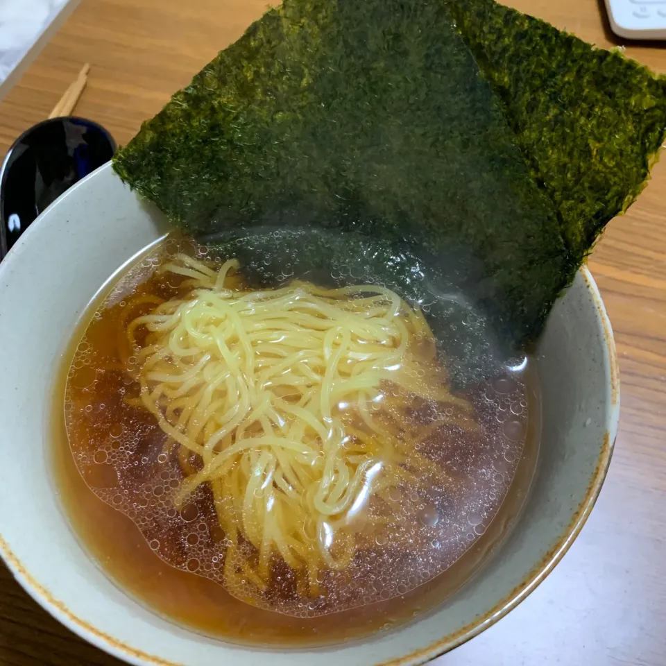 Snapdishの料理写真:4月14日夜は醤油ラーメン🍜|とももさん