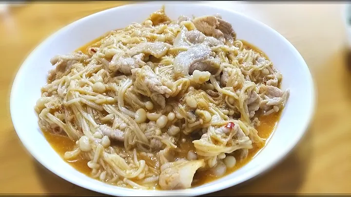 えのきと豚肉の豆板醤炒め|shibazakiさん