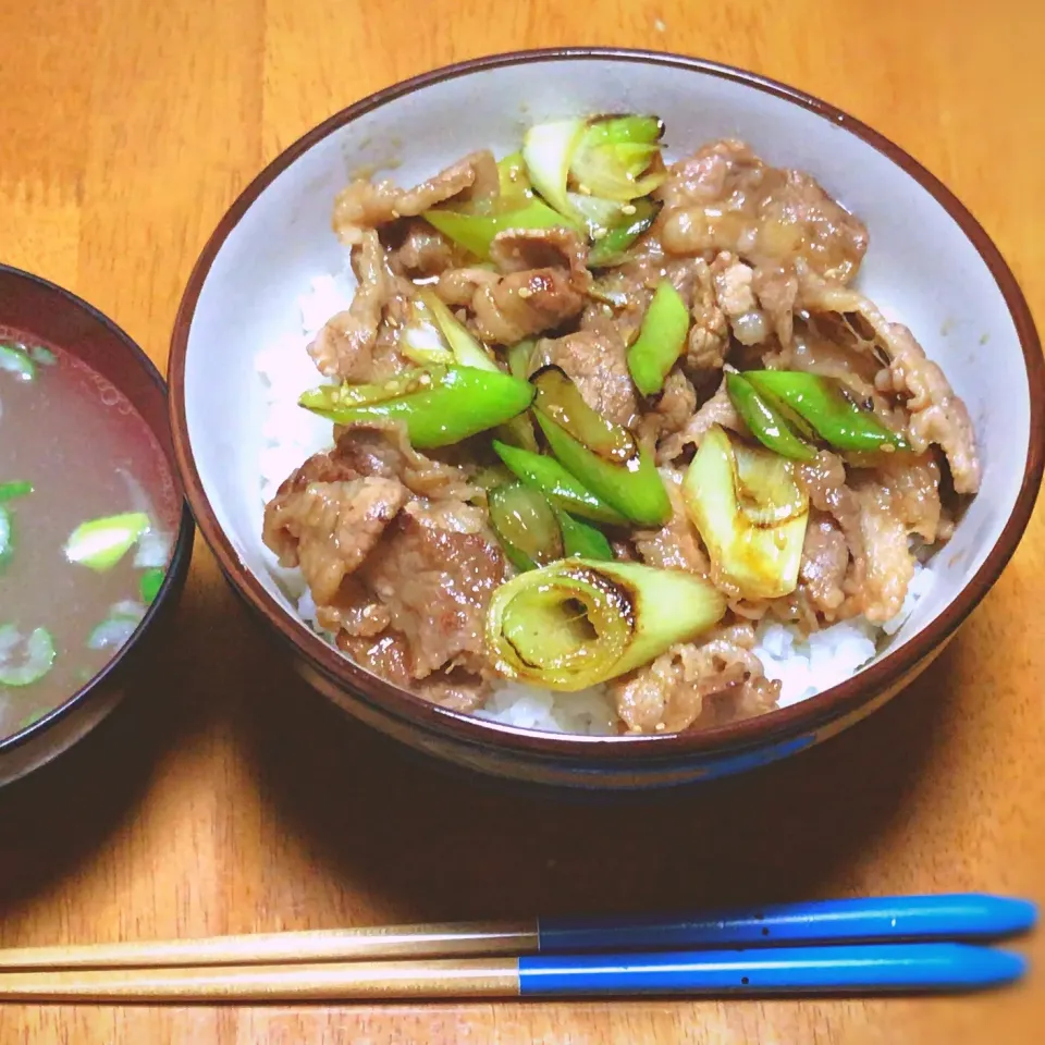 カルビ丼|Gigi Cafeさん