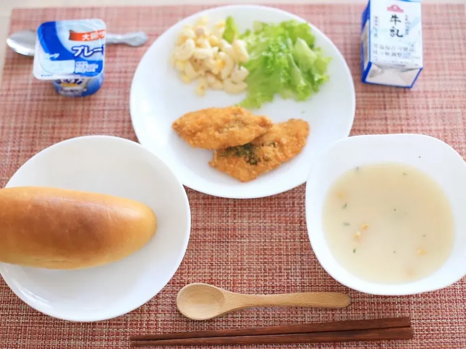 手作り黒糖パンで！給食風ランチ♫|ゆいか＊さくママさん