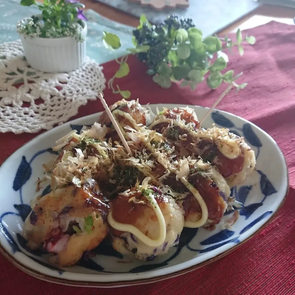 なんちゃってたこ焼き～！🐙
お豆腐とはんぺんでヘルシー？|とまと🍅さん