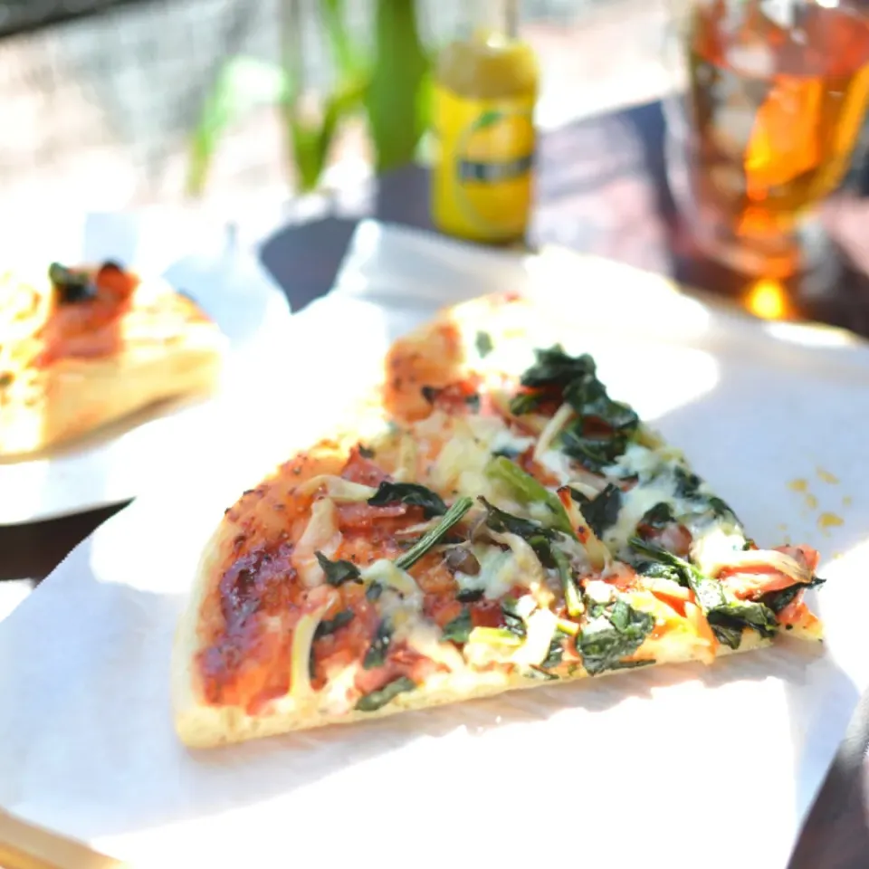 ベランダで焼きたてピザパーティ🎉🍕✨|さわ太郎さん