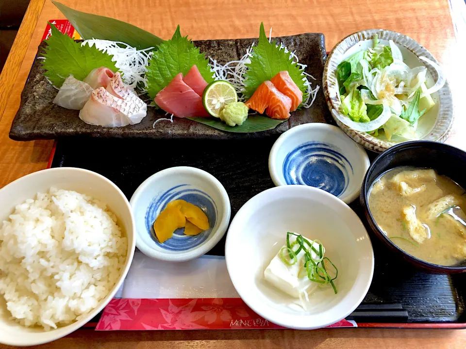 おまかせ！刺身定食|T. Wonderさん