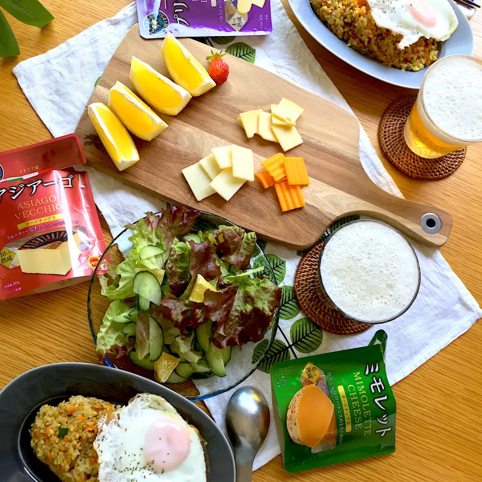 チーズチップスとドライカレーとランチビール🍺|むぎこさん