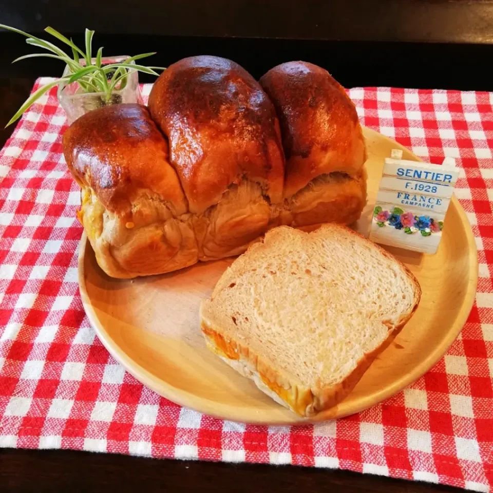 Snapdishの料理写真:全粒粉パン🍞|naonaomimichanさん