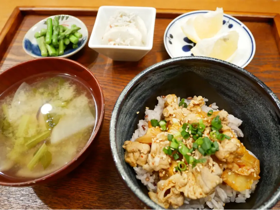 20/04/09 夕飯♪ 豚キムチ丼|ikukoさん