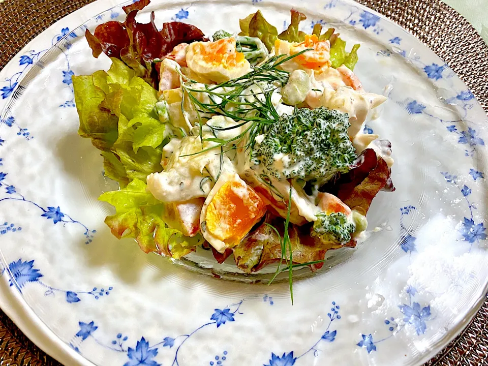 めるぼ 💟さんの料理 ディル香る🍃🏛️🇬🇷🍋【 ギリシャ風ポテトマヨーグルサラダ 】🍋🏛️🇬🇷🍃|ぽっちさん