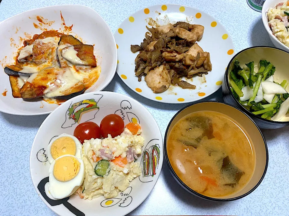 鶏肉と舞茸の味噌焼き　ナスとチーズのトマト和え　かぶの浅漬け|はらさん