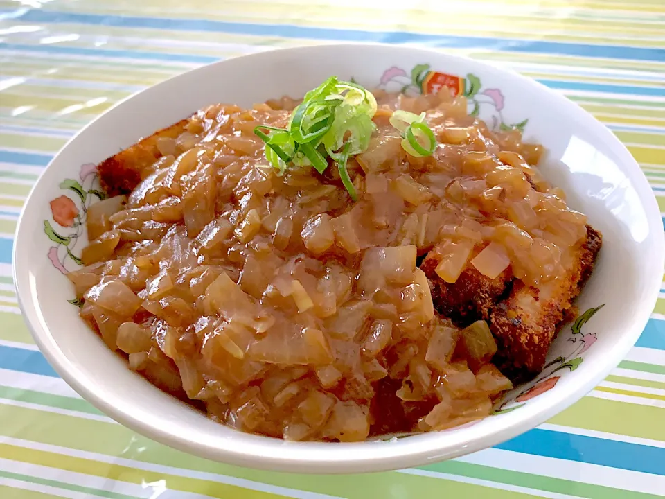 シャリアピンカツ丼|空気を破壊する者さん