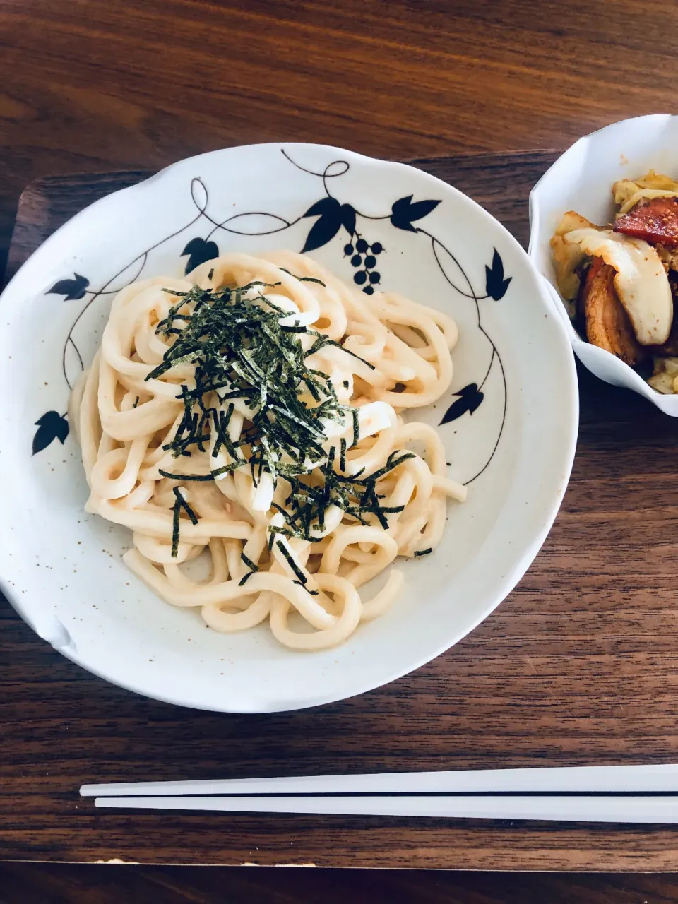 本日のお昼ご飯→ツナマヨうどんと野菜炒め|Taja & Mayさん