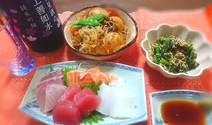 お刺身盛り合わせ🐟
   (マグロ・いか・サーモン・カンパチ)

 肉じゃが
 ほうれん草ごま和え🌱|びせんさん