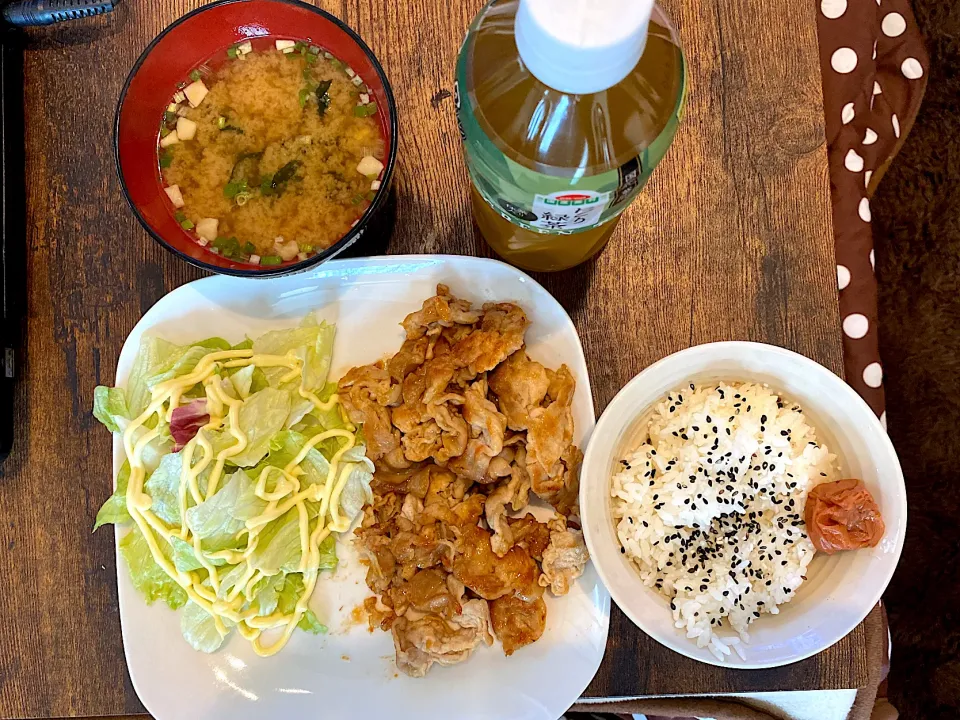 Snapdishの料理写真:しょうが焼き定食^_^|tubakiさん