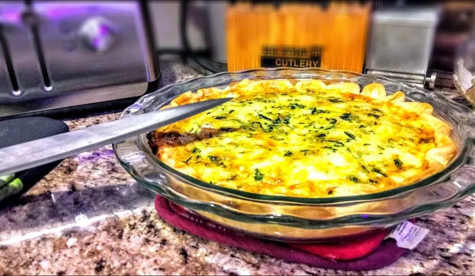 Snapdishの料理写真: Spinach and Bacon Quiche|MaggieH17さん