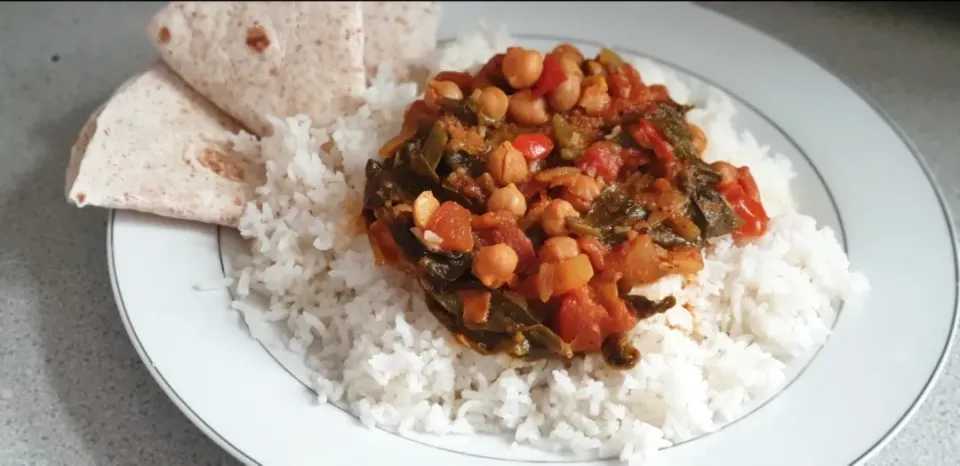 Curry Chickpeas with Spinach|authenticfoods.sleeさん