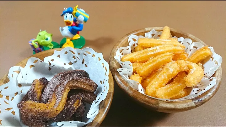 Snapdishの料理写真:Disney Parks Churro Bites|lemonyさん