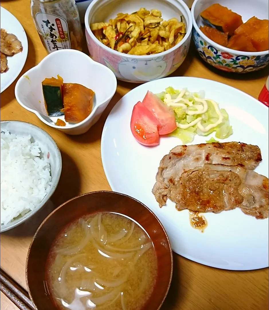 Snapdishの料理写真:令和2年4/17(金)晩ごはん🌃|しまだ ちえこさん