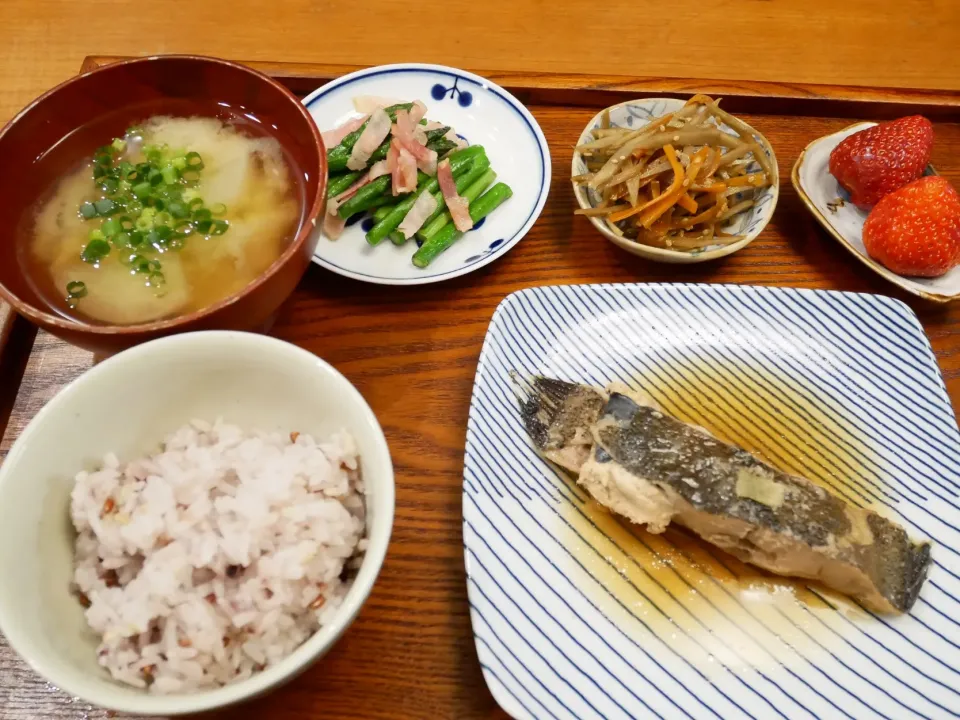 20/04/16 夕飯♪ 煮魚|ikukoさん