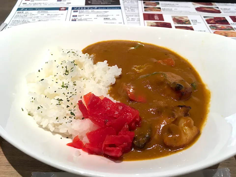 グリル野菜と鶏肉のスパイシーカレー|こいちさん