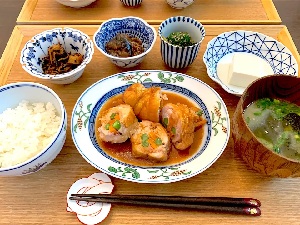 野菜のチキン巻き　ひじき煮　ナスの甘酢炒め　ほうれん草の胡麻和え　冷奴　ワカメのお味噌汁|NAKATAさん