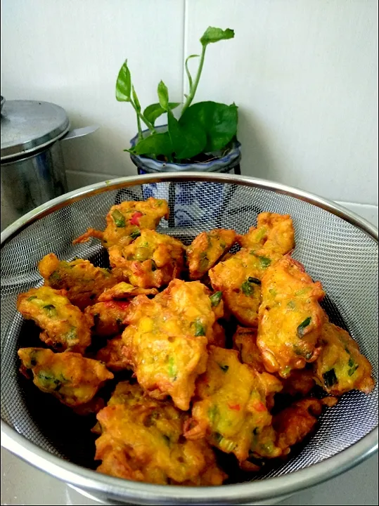 corn fritters|Azlinda Mohamadさん