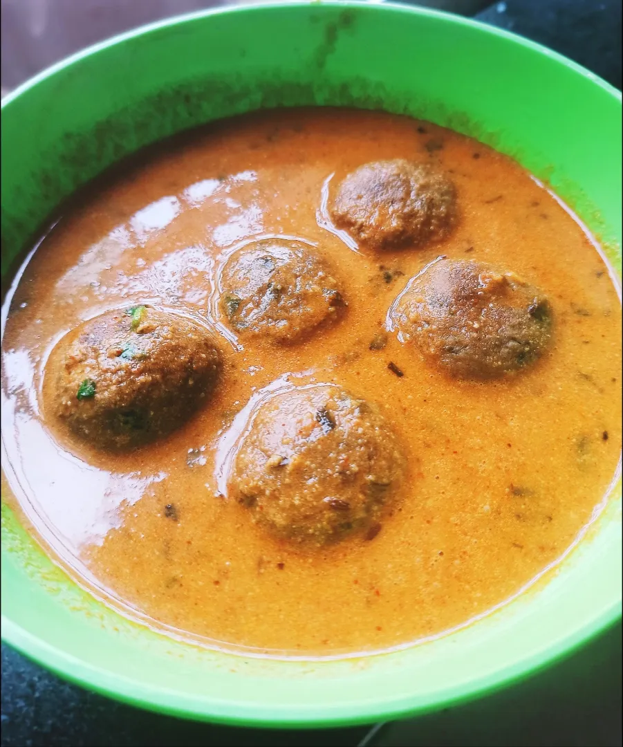 raw banana kofta curry 
Indian food|Sourav Devganさん