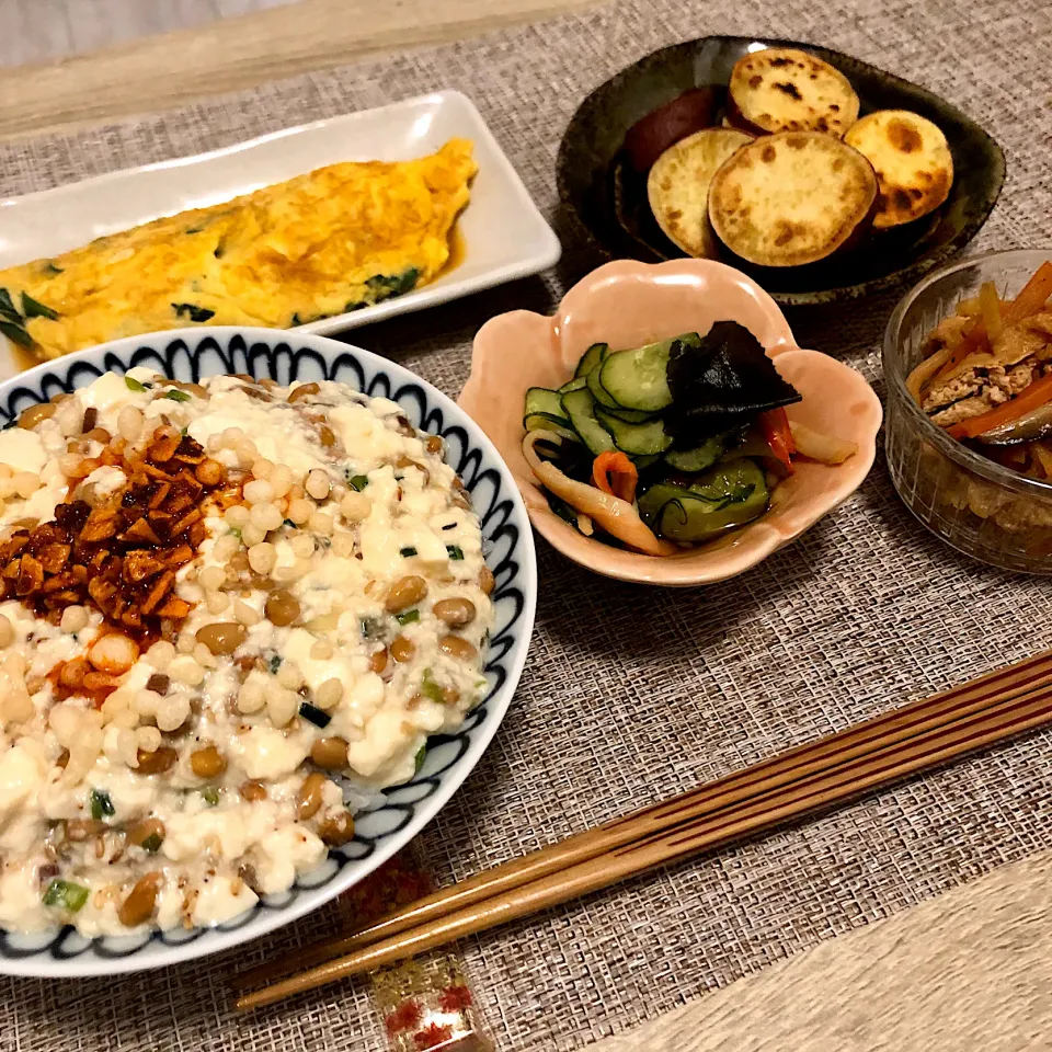 品数豊富過ぎて食べきれなかった夜ごはん|ゆかｕさん