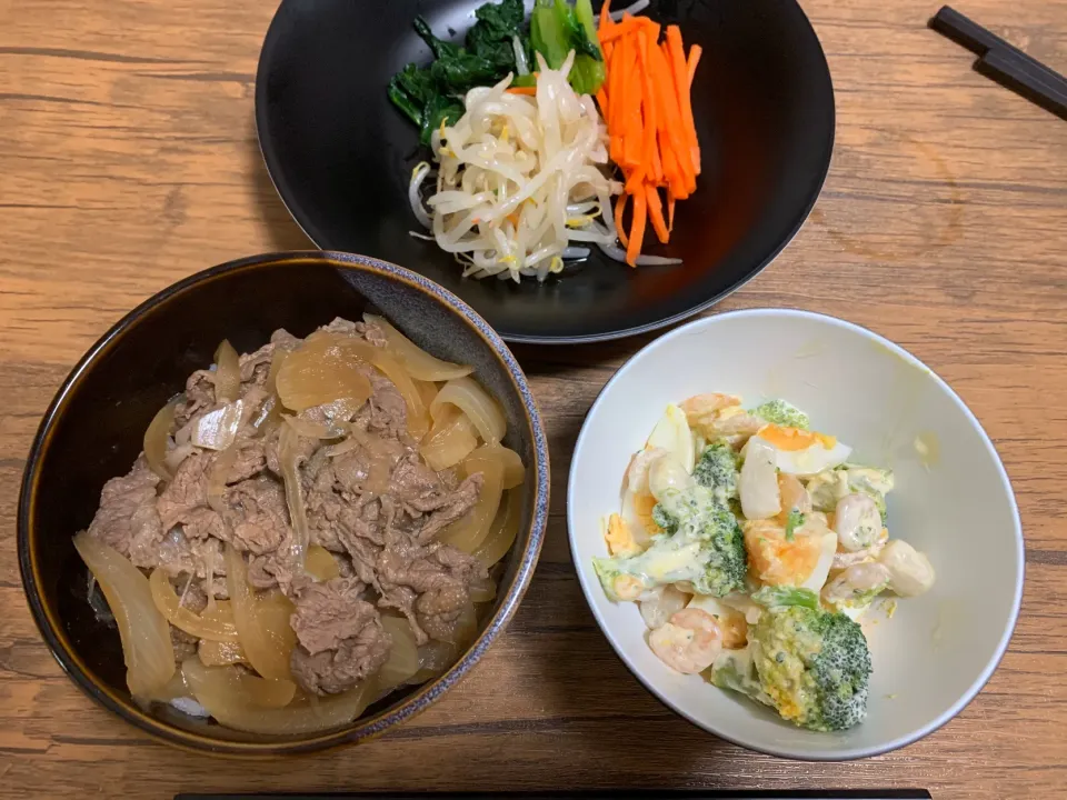 Snapdishの料理写真:牛丼🐄|mikiteenさん