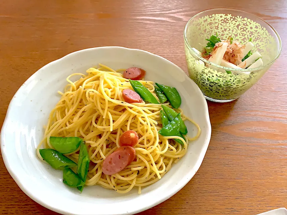 きぬさやのペペロンチーノと水菜のサラダ|もぐぷーさん