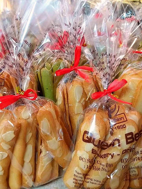 Bánh Lưỡi Mèo Hạnh Nhân - Queen Bee Bakery - 02439742139|Nguyễn Đạtさん