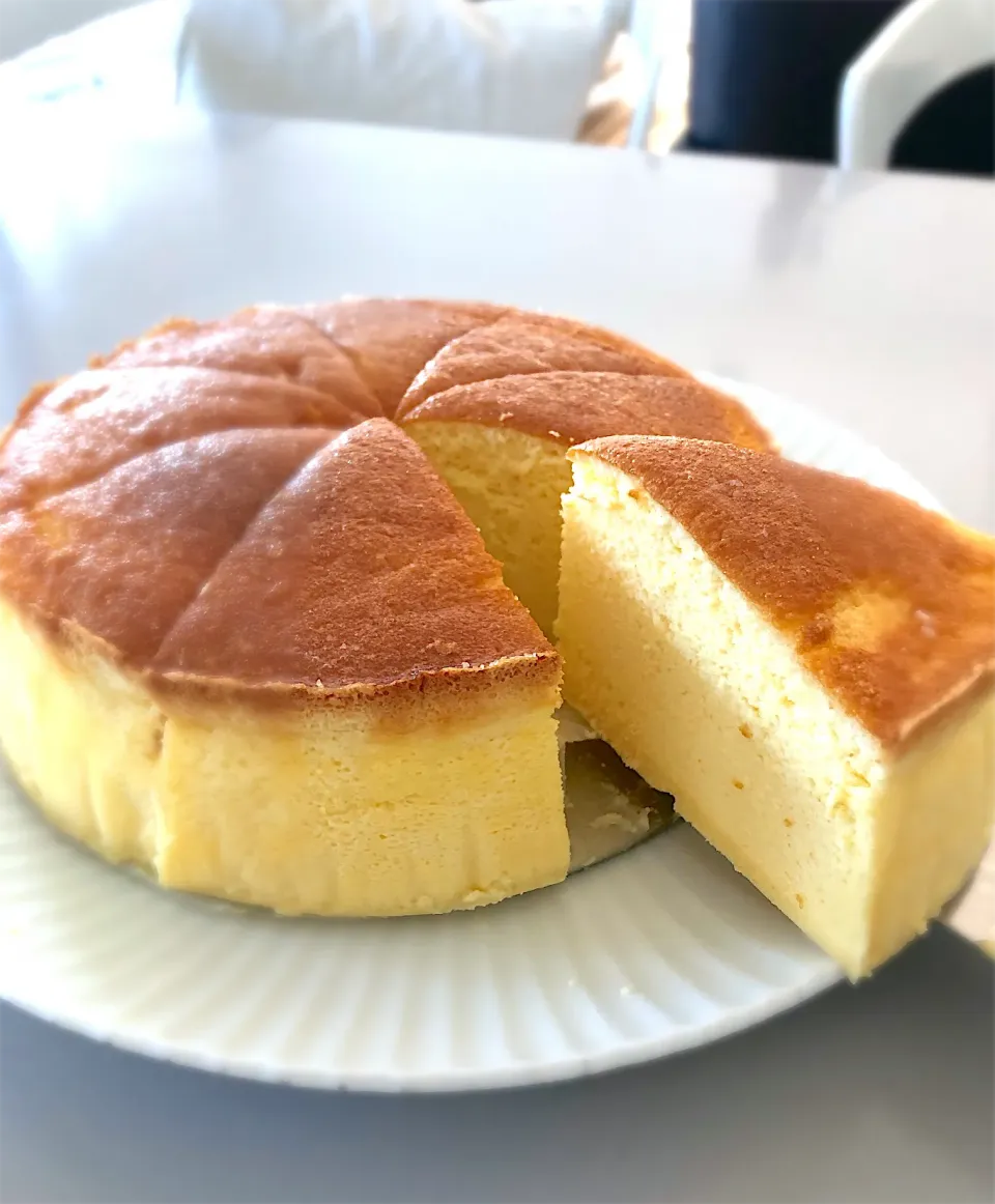 スフレチーズケーキ。シュワッ⁉️|yoshiさん