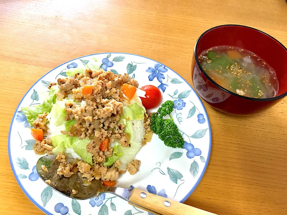 鶏ミンチでガパオライス&チキンスープ😋|walnutさん