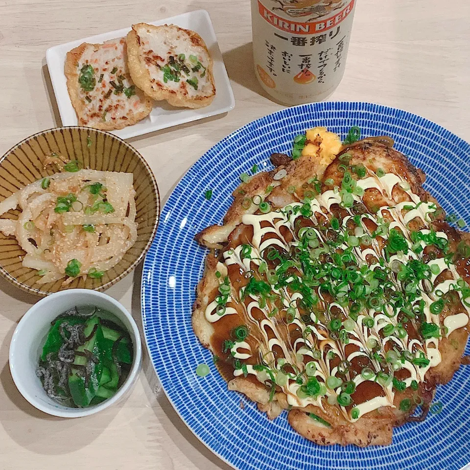 夜ご飯☺︎モダン焼き☆大根の明太子炒め☆薄揚げ鶏バーグ☆きゅうりの塩昆布和え|とまこ(*^o^*)さん