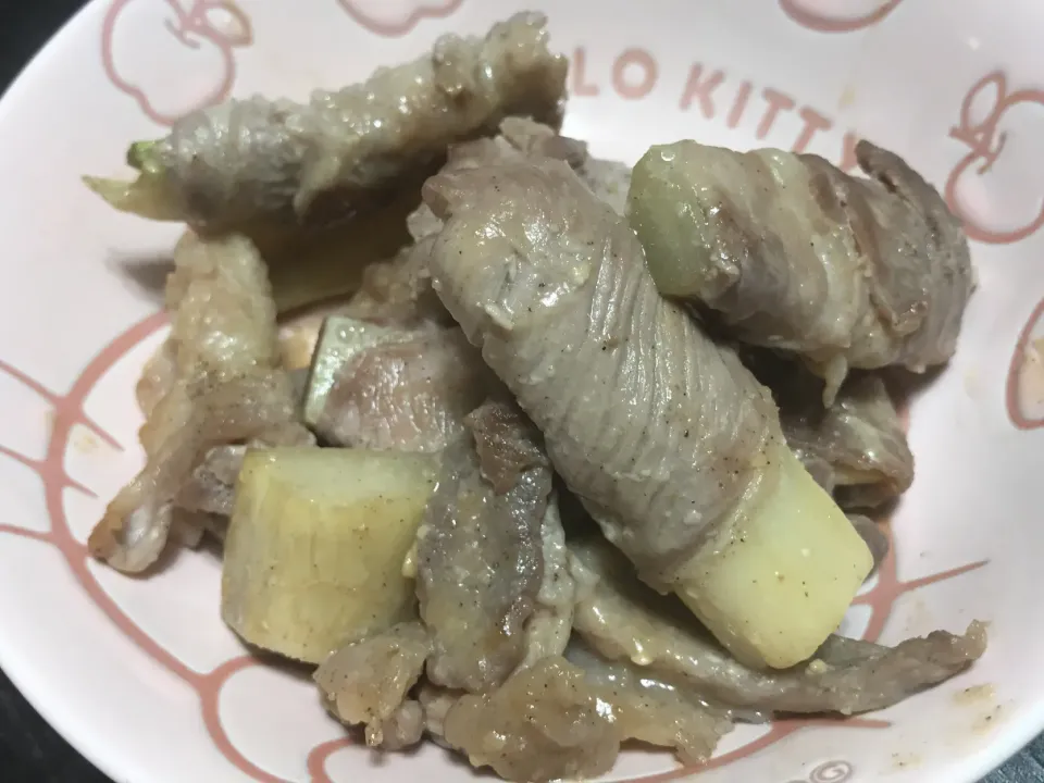 Snapdishの料理写真:春ウドの肉巻き|どりんさん