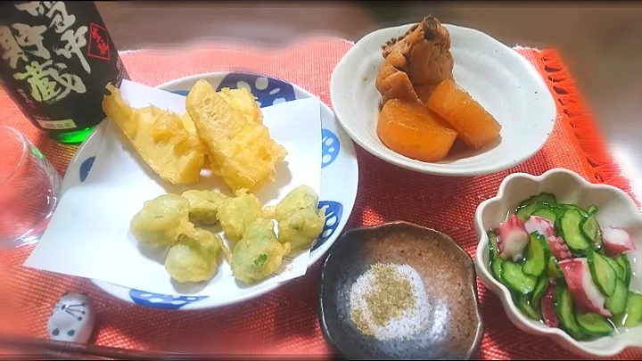 筍  と 空豆   の天ぷら✴️
 大根と鶏肉煮物
 酢ダコ🐙|びせんさん