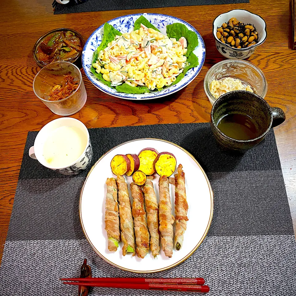 Snapdishの料理写真:アスパラ肉巻き、マカロニサラダ、ポタージュ、残り物、常備菜|yakinasuさん